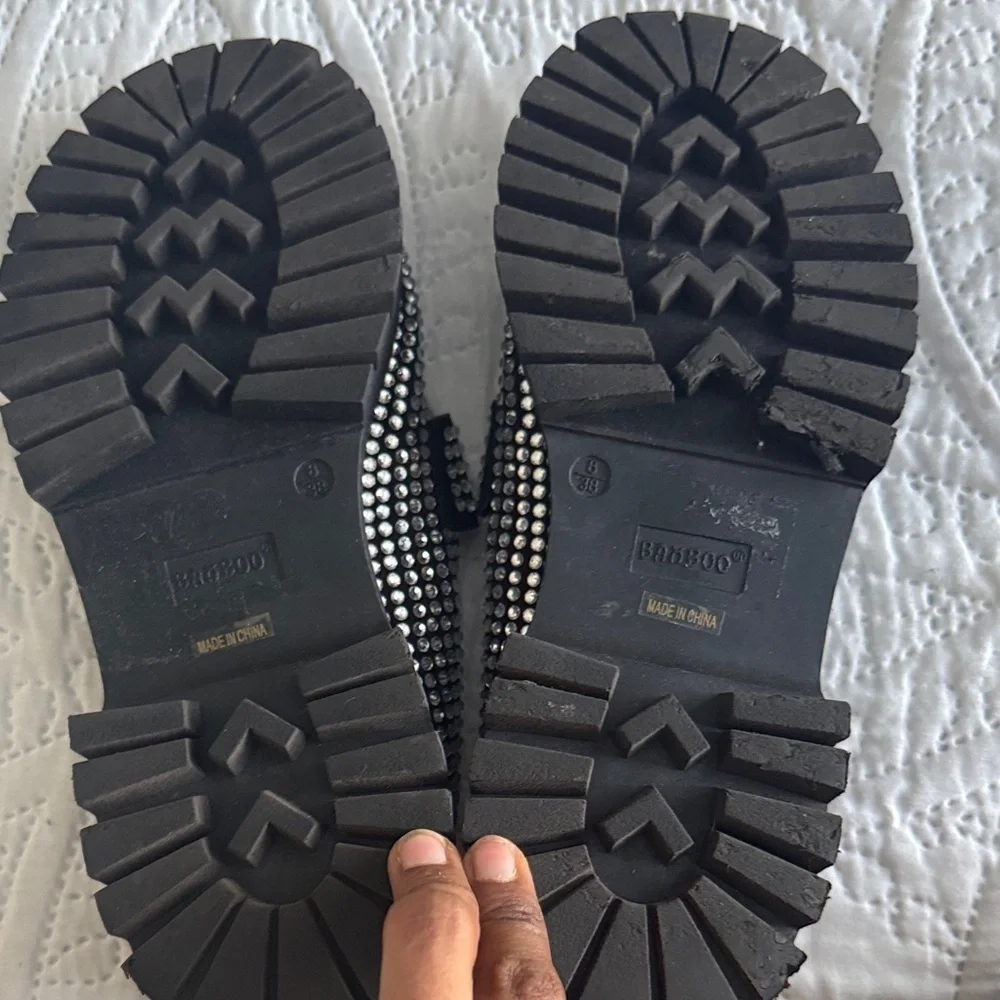 BAMBOO Women's Black and Silver Studded Flats size 38 - 8